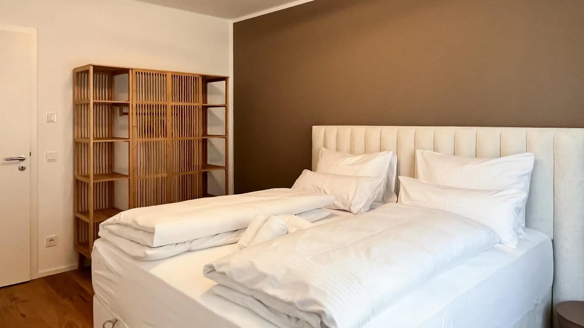 Yuva Homes Germering - 100M2 - Nahe Muenchen - 2 Baeder - Garten&Terrasse - S-Bahn 0*,
