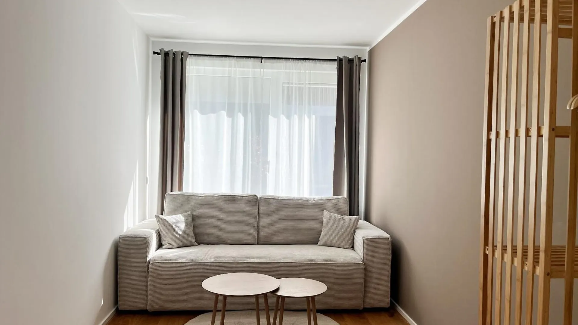 Apartment Yuva Homes Germering - 100M2 - Nahe Muenchen - 2 Baeder - Garten&Terrasse - S-Bahn Deutschland